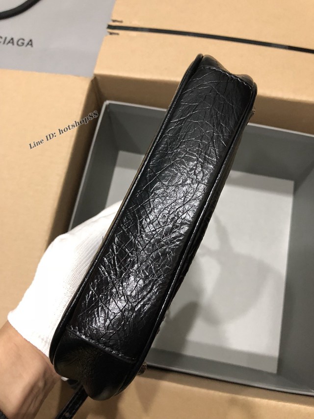 Balenciaga專櫃爆款機車包系列迷你爆裂紋黑色銀扣肩背女包 巴黎世家Le Cagole半月牙腋下包餃子包 fyj1945